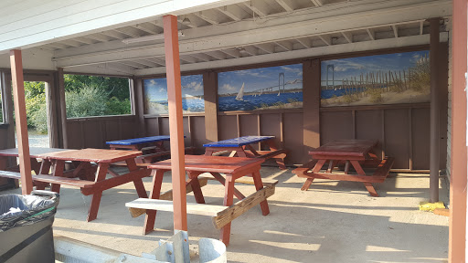 Howard's Chowder Shack - Visual