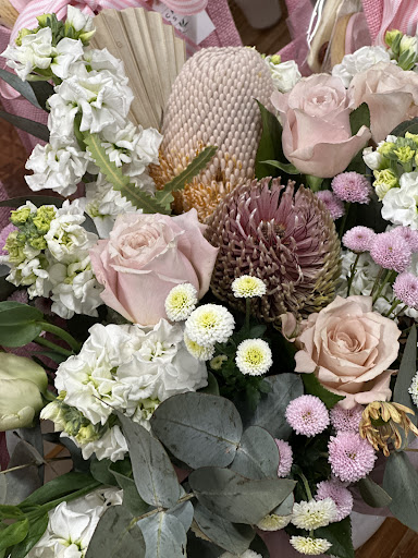 Creswick Flowers - Thumbnail