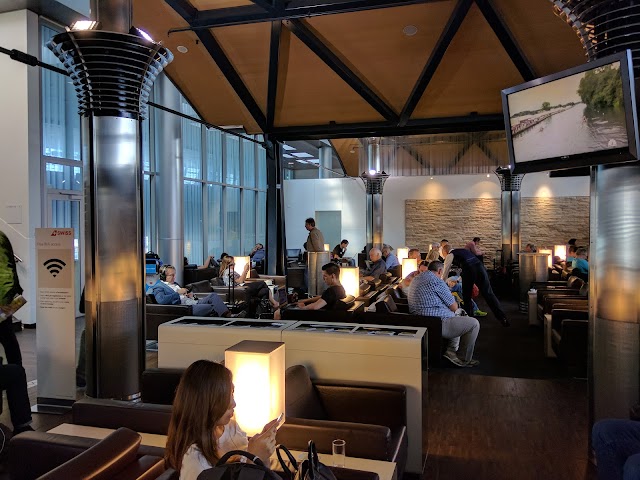 SWISS Business Lounge D