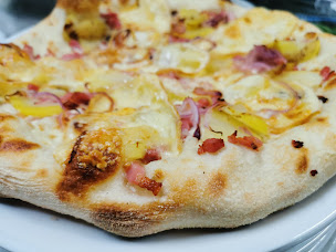 Photo n°15 de Stefopizz Camion Pizza au Feu de Bois à Binas (Pizzas à emporter)