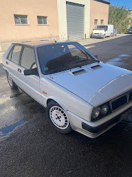 Photo n°4 de Thierry mécanique à l'ancienne à Saint-Laurent-d'Aigouze (Garage automobile)