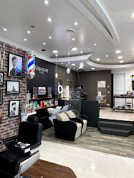 Photo n°3 de Ton sur Ton, Créateur de tendances à Amilly (Salon de coiffure)