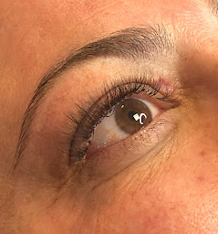 Photo n°14 de Beauty by Léa - BBL à Anse (Salon de manucure)