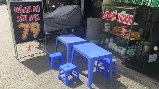 Bánh Mì Xíu Mại Ri 79