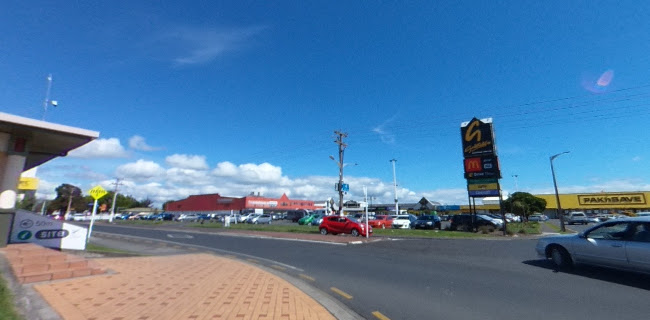 Reviews of Mobil in Thames - Gas station