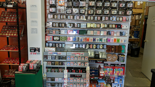 Straight Poker Supplies - Thumbnail