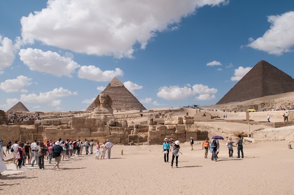 Giza, Author: Carmel Fan