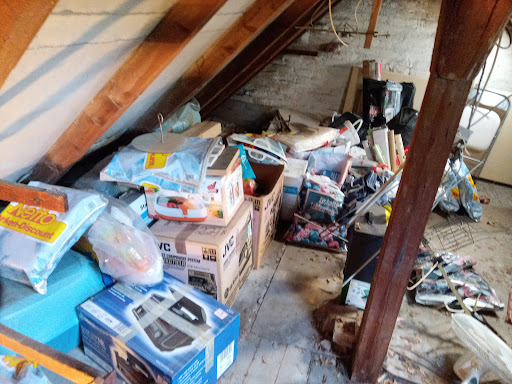 Ruhlig räumt aus, Haushaltsauflösungen, Entrümpelungen, Entsorgungen, kostenlose Schrottabholung