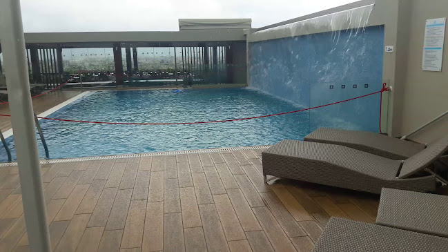 https://www.wyndhamgrandathens.com/