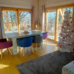 Photo n°30 de La Féerie des Anges avec jacuzzi privatif - hébergement Bulle - Cabane dans les arbres et lodge spa - Grand-Est. à Illoud (Hôtel bien-être)