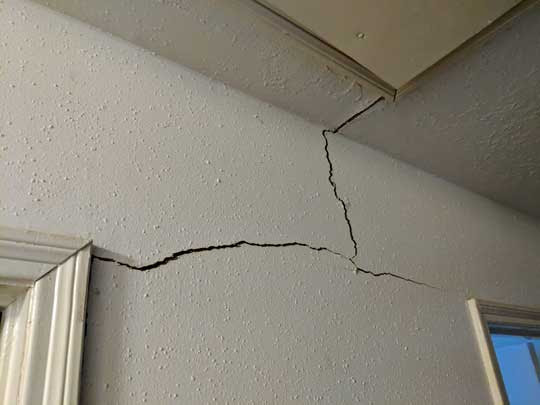 Interior Sheetrock Crack resulting from slab foundation movement.