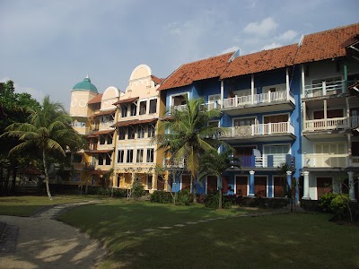 Photos of Condominium Lippo Carita