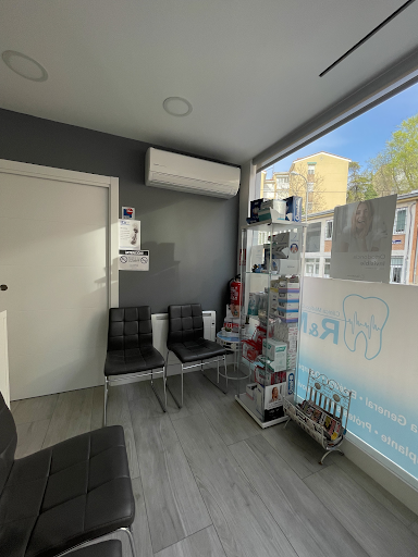 Clínica Dental R&M Gallery - Spain