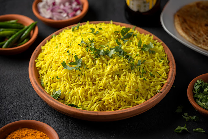 Eggholic -Indian Steet Food by null