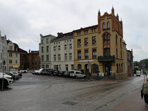 Parkplatz GALERIA Wismar - Thumbnail