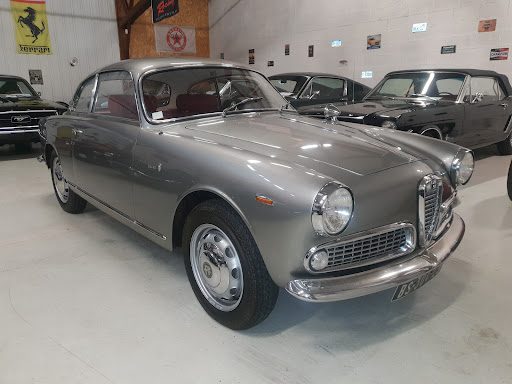 Classic Restored Cars - Thumbnail
