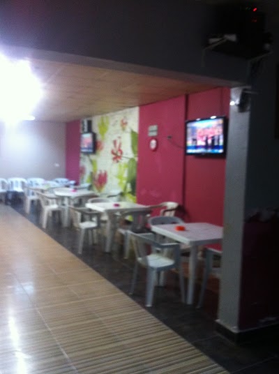 Photos of Maltese cafe - OS