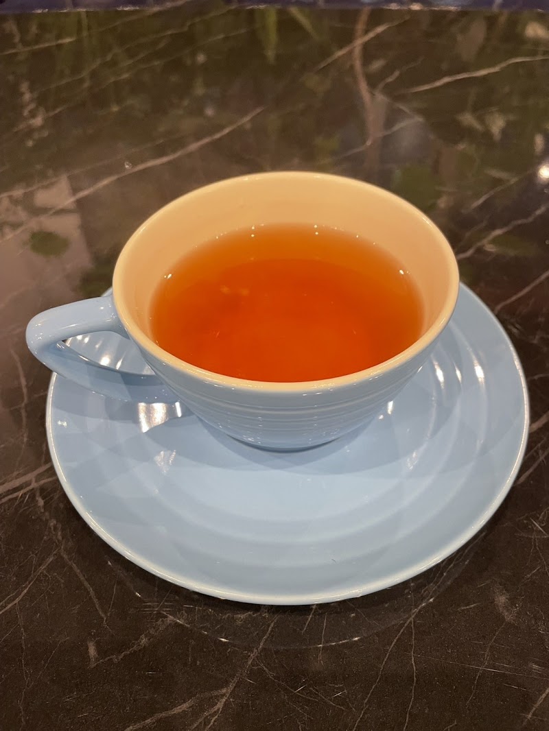 YOLO CAFE 芦屋本店