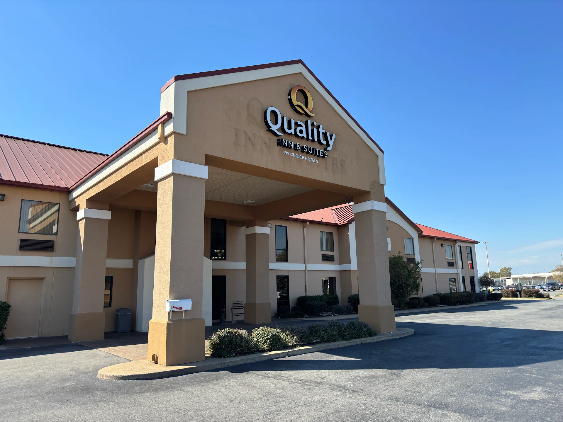 Quality Inn & Suites Pine Bluff