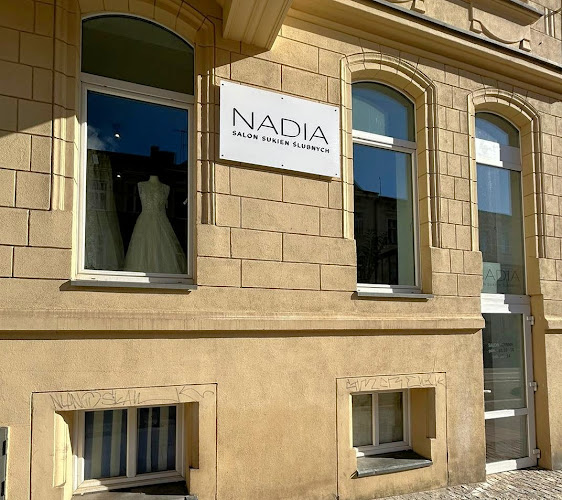 SALON SUKIEN ŚLUBNYCH „NADIA”. PRACOWNIA AUTORSKA.