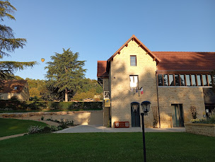 Photo n°30 de Mairie de Beynac-et-Cazenac à Beynac-et-Cazenac (Hôtel de ville)