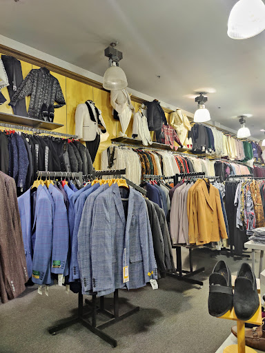Justin's Fine Menswear Gallery - United States