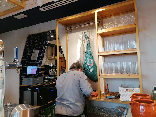 Bar Stadium - Visual