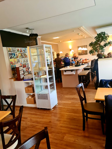 Cafe Schubert's - Visual