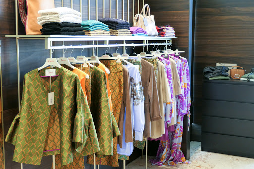 Inà Boutique Gallery - Italy