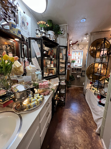 Golightly's Antiques - Thumbnail
