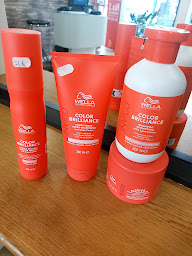 Photo n°6 de Sup'Hair Styl à Nonancourt (Salon de coiffure)