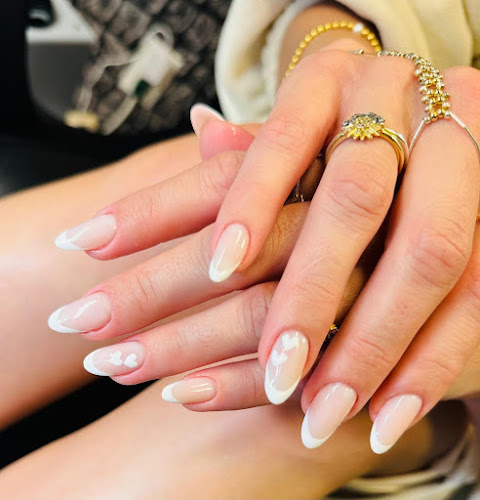 Nez Nail Miami interior view