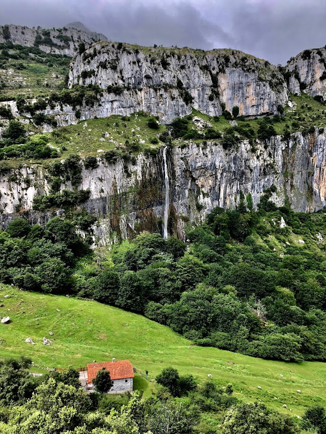 Mirador del Nacimiento del Rio Ason