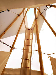 Photo n°9 de Les Hébergements du Clos de l'Isop - Insolites et Gîte à Saint-Martial-sur-Isop (Restaurant)