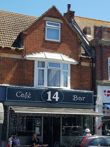 Cafe 14 - Visual