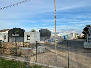 Photo n°2 de La maison du carreleur et du paysagiste à Coignières (Fournisseur de pierre naturelle)