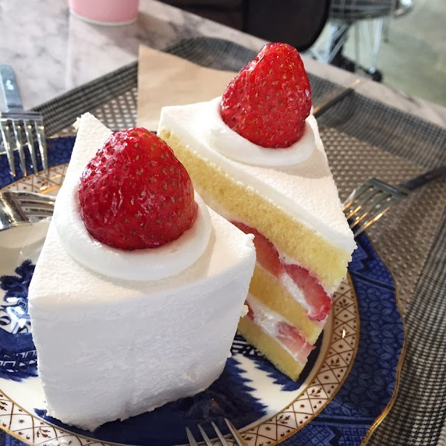 Keomkeom Bakery Cafe