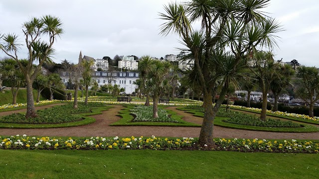 Living Coasts