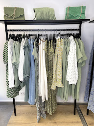 Photo n°18 de Comptoir Mode à Miribel (Magasin de vêtements pour femmes)