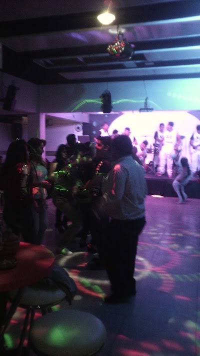 Photos of N-K 1 Discoteca Karaoke Lexus