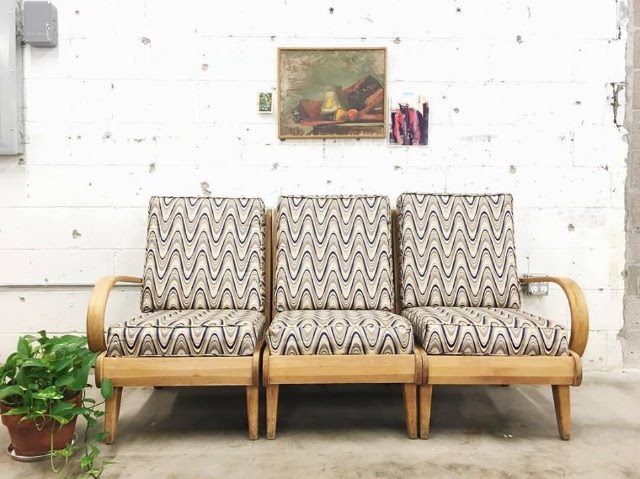 Retro Den