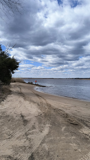 Hay Road Beach
