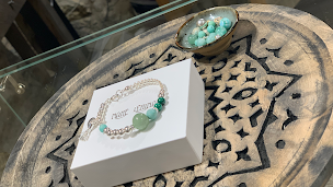 Photo n°54 de Mahé Léhina à Valbonne (Artisanat)