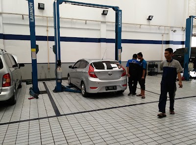 car-dealer