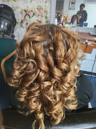 Dominican Diva Beauty Salon - Thumbnail