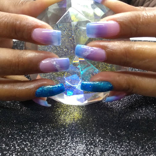 Nails by elshybyfashion