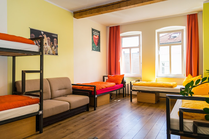 OPERA Hostel by null