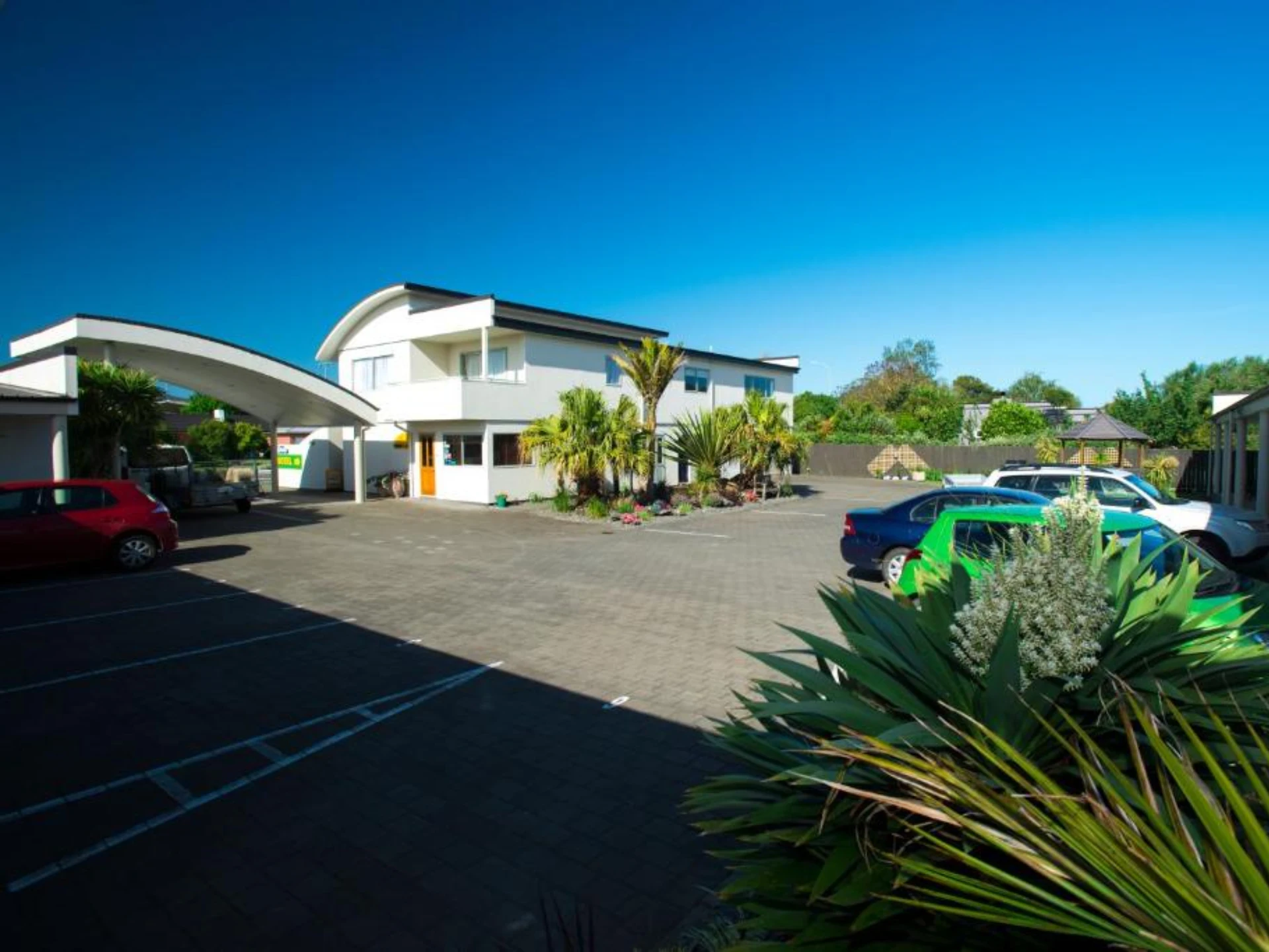 Alfresco Motor Lodge