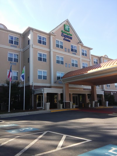 Photos of Holiday Inn Express & Suites LaGrange