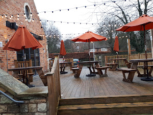 The Three Magpies Hotel photo